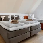 To Hus An't Water Apartman