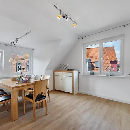 To Hus An't Water * 文斯托夫