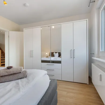 Apartament To Hus An't Water